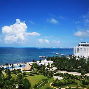 Apartment Pent House Amazing View Beachfront, Cancun